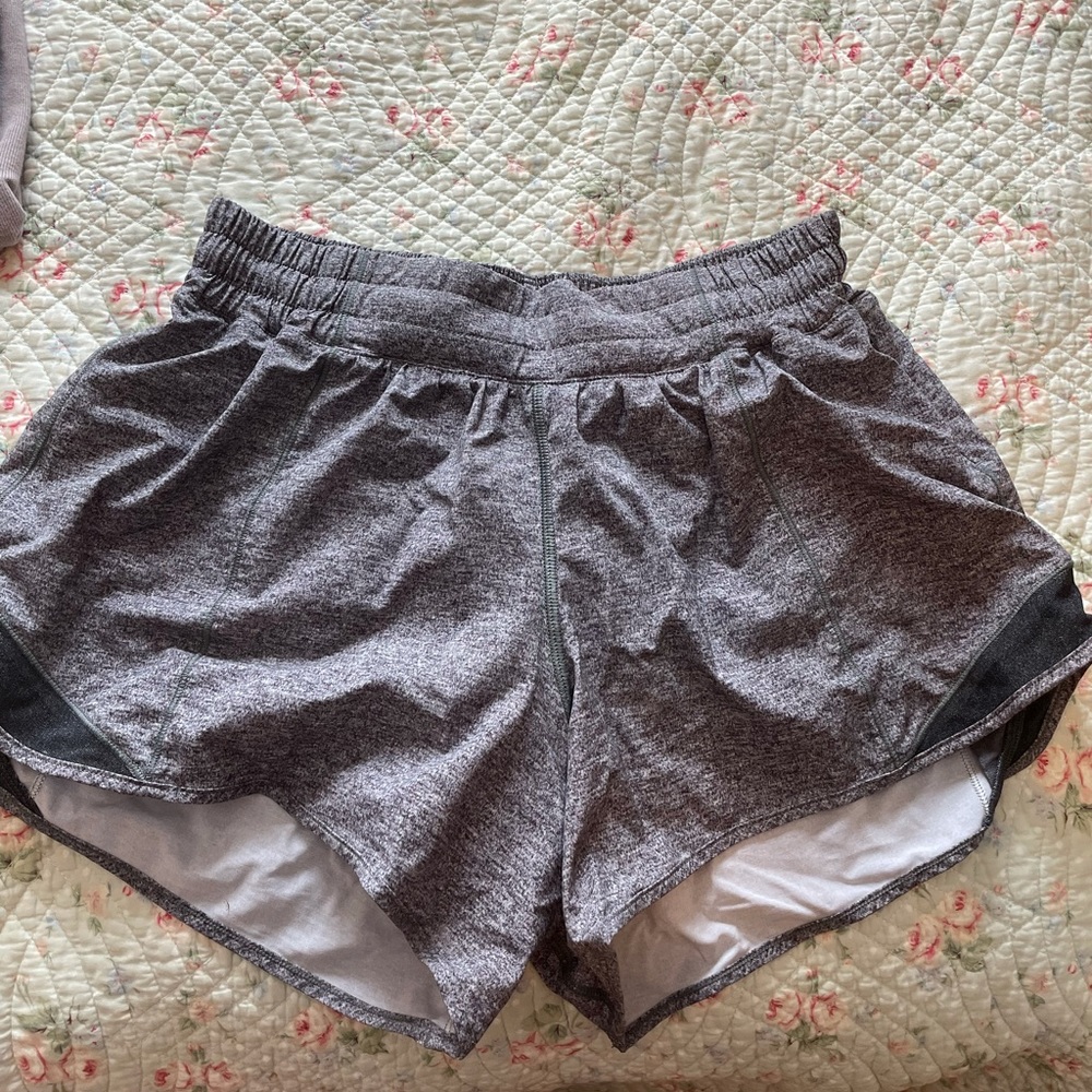 Hotty hot low rise 4 inch shorts